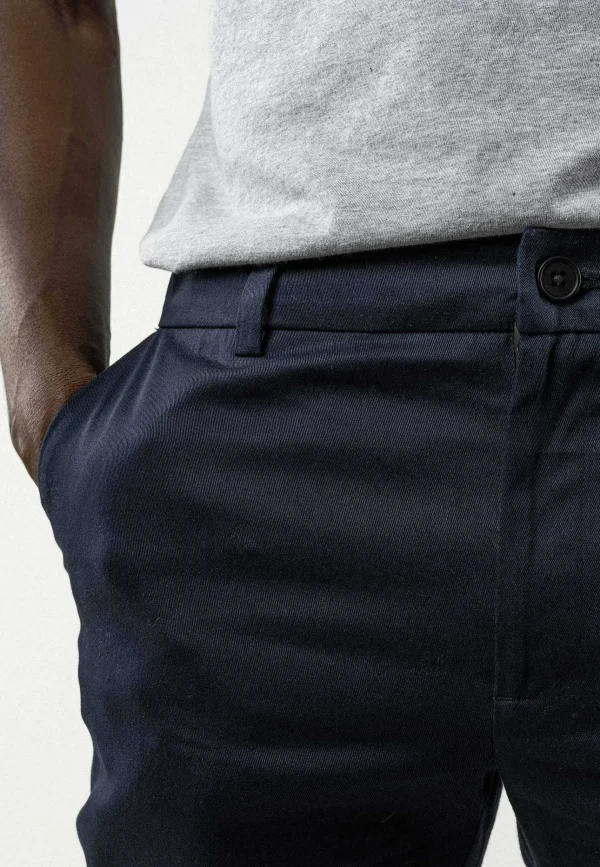 Outlet MELAWEAR Chinohose Mit Normaler Passform Pooja Bundle